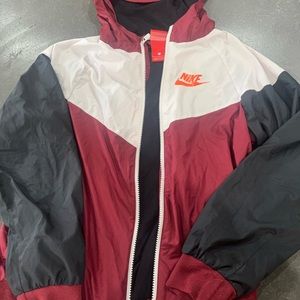Boys Nike SZ L wind breaker like new conditions
